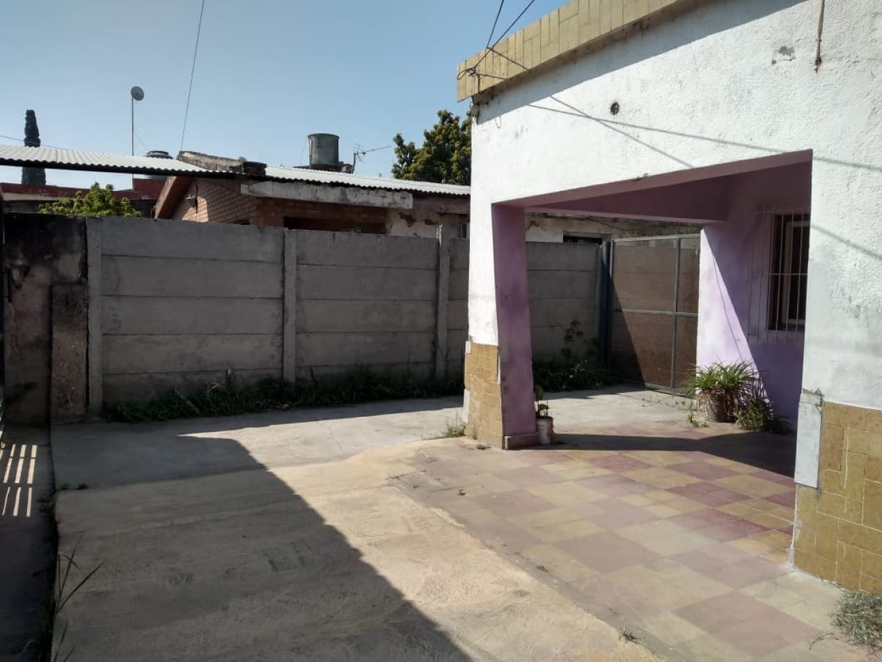 B° EL CORTE, CALLE JUAN BAUTISTA ALBERDI, ALDERETES - Vista 3